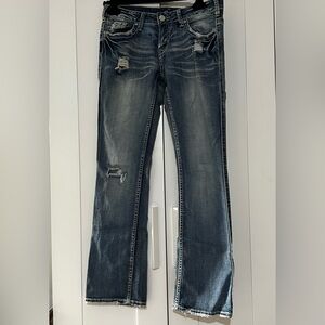 📚 Pre jeans (pretentious) distressed jeans